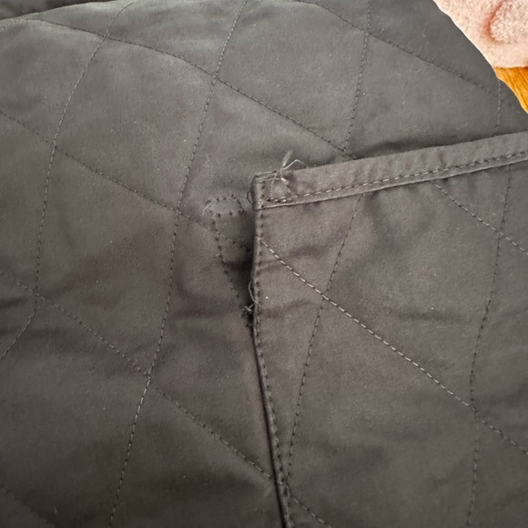 Authentic black quilted Burberry jacket - Picture 4 of 7
